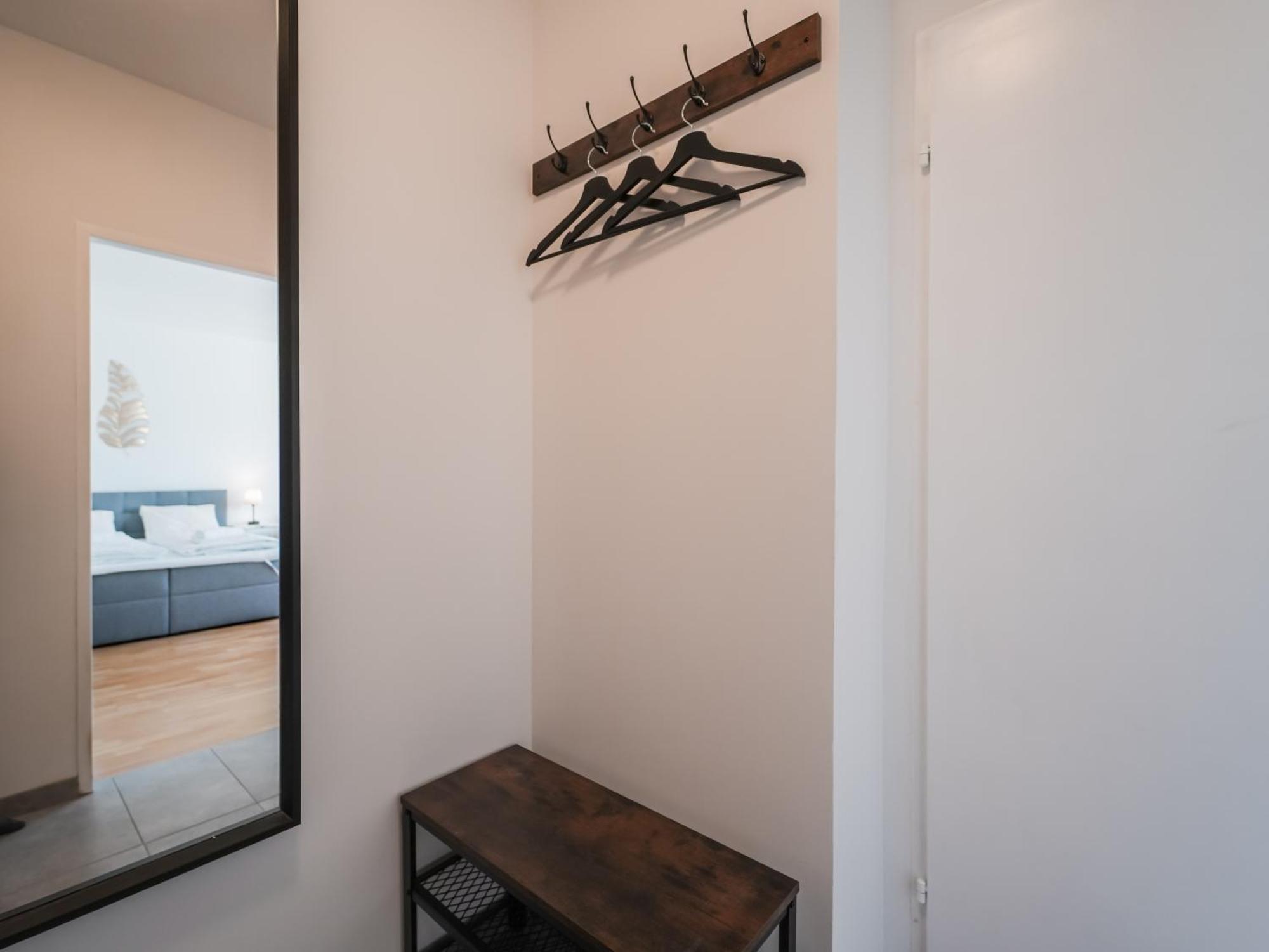 Spacious Apartments With View & Free Parking 비너노이슈타트 외부 사진