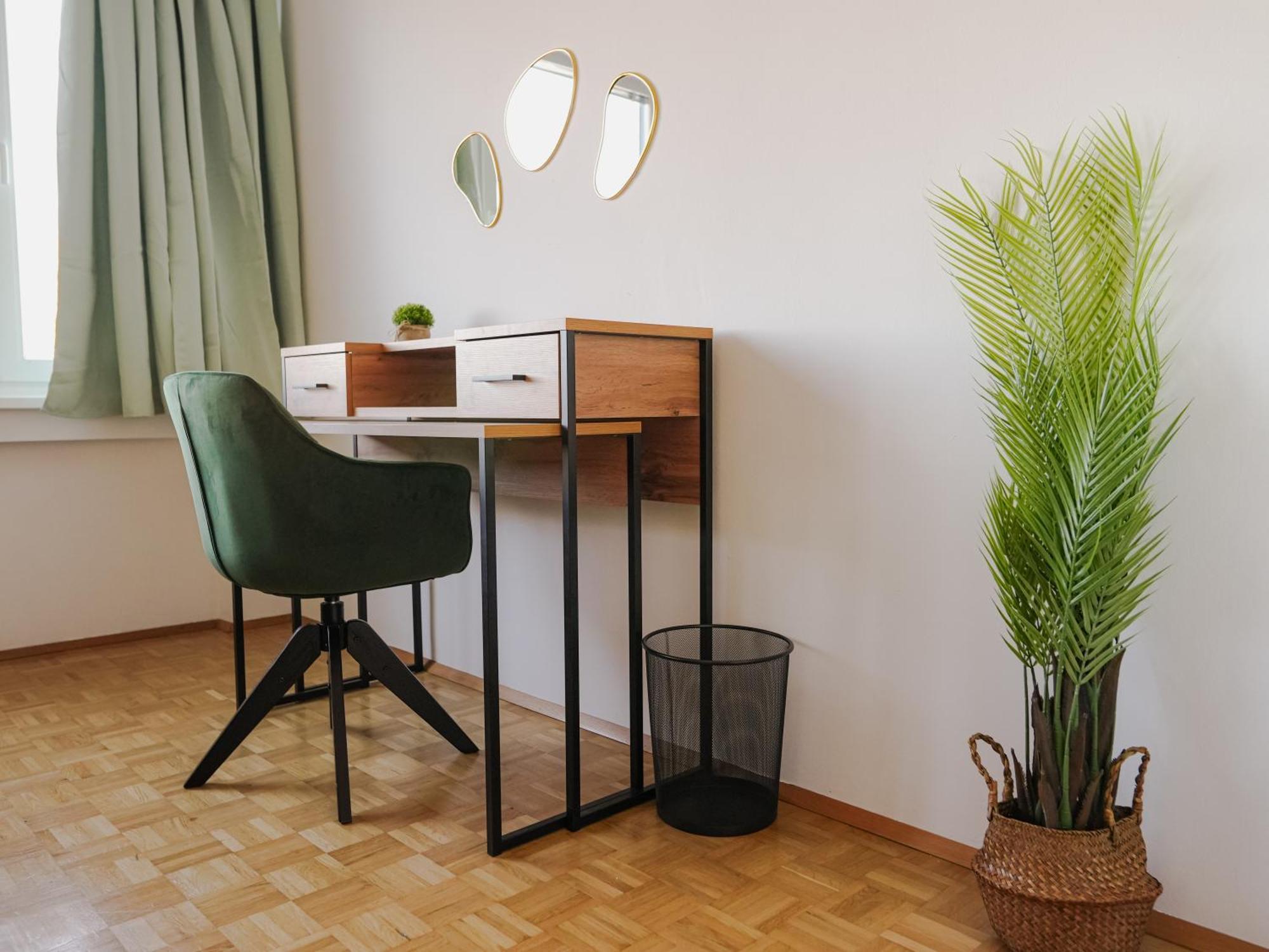 Spacious Apartments With View & Free Parking 비너노이슈타트 외부 사진