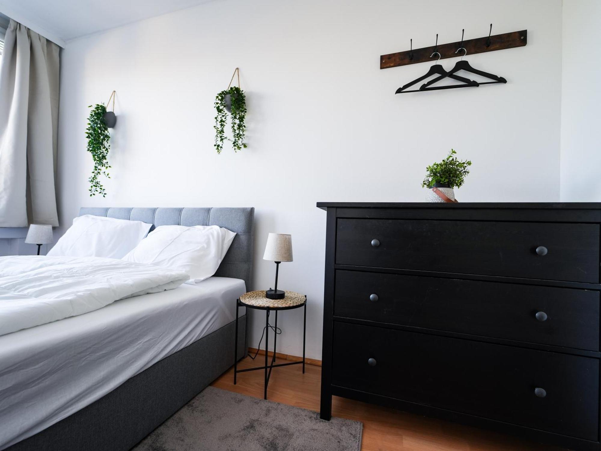 Spacious Apartments With View & Free Parking 비너노이슈타트 외부 사진